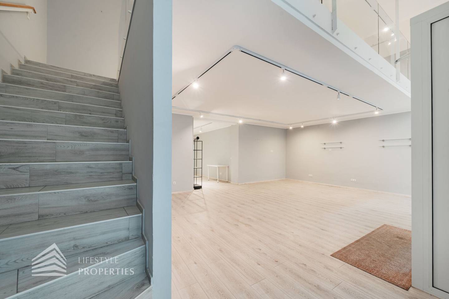 Repräsentables Büro/Praxis Nähe Stadtpark