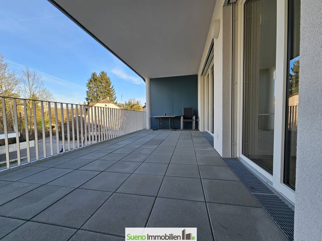 Neubau Wohnung mit großer Loggia und Tiefgarage