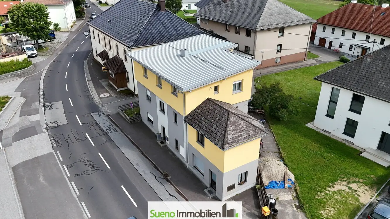 Zweifamilienhaus in Sandl mit 2 Einheiten und Garage, zentral gelegen