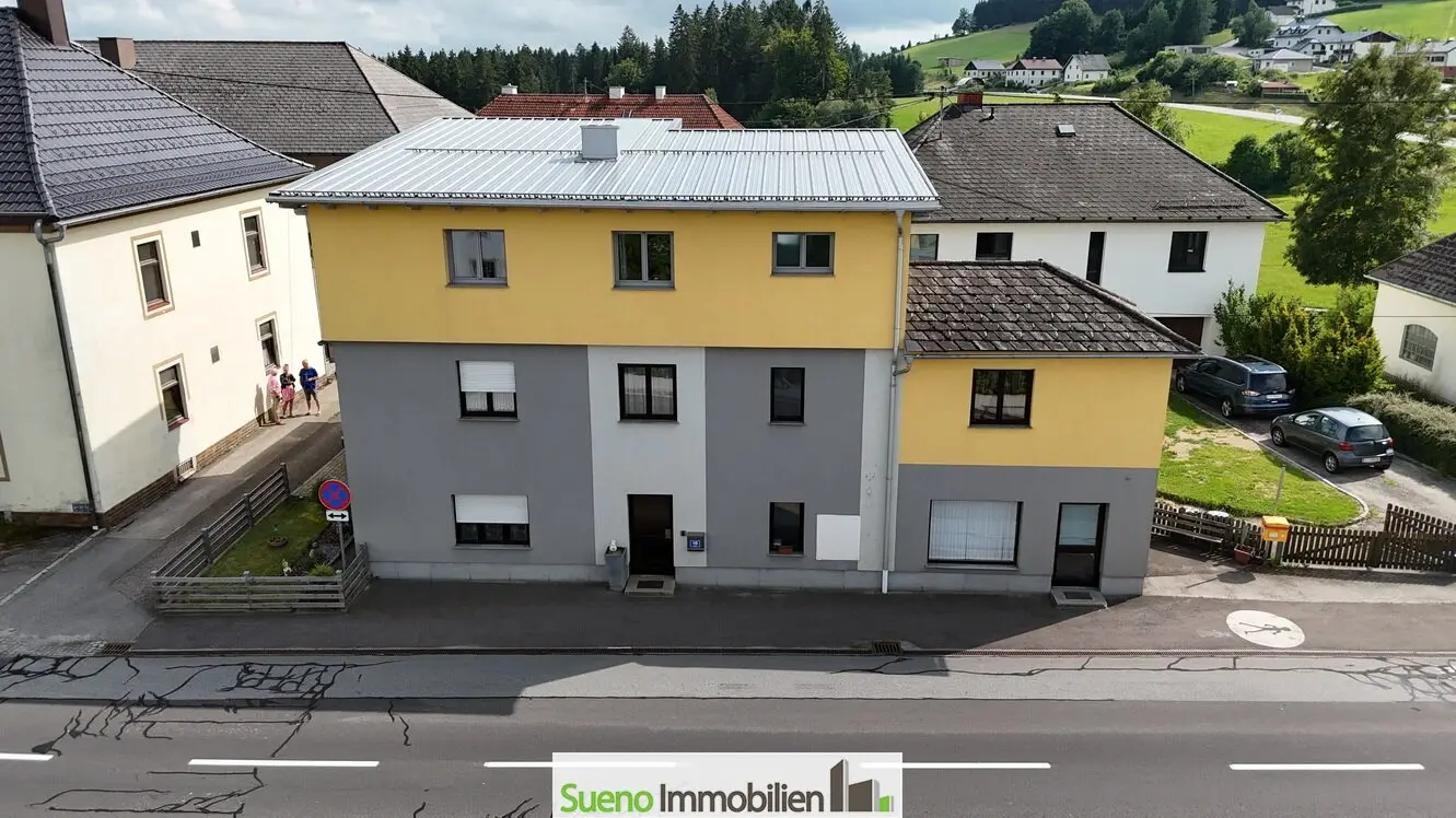 Zweifamilienhaus in Sandl mit 2 Einheiten und Garage, zentral gelegen