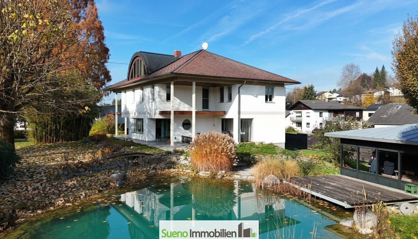 Großzügiges Einfamilienhaus in Raab mit Garten und Teich – zentral
