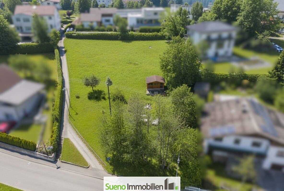 Großzügiges Südhang-Grundstück in Ried im Traunkreis, 2.113 m², teilbar
