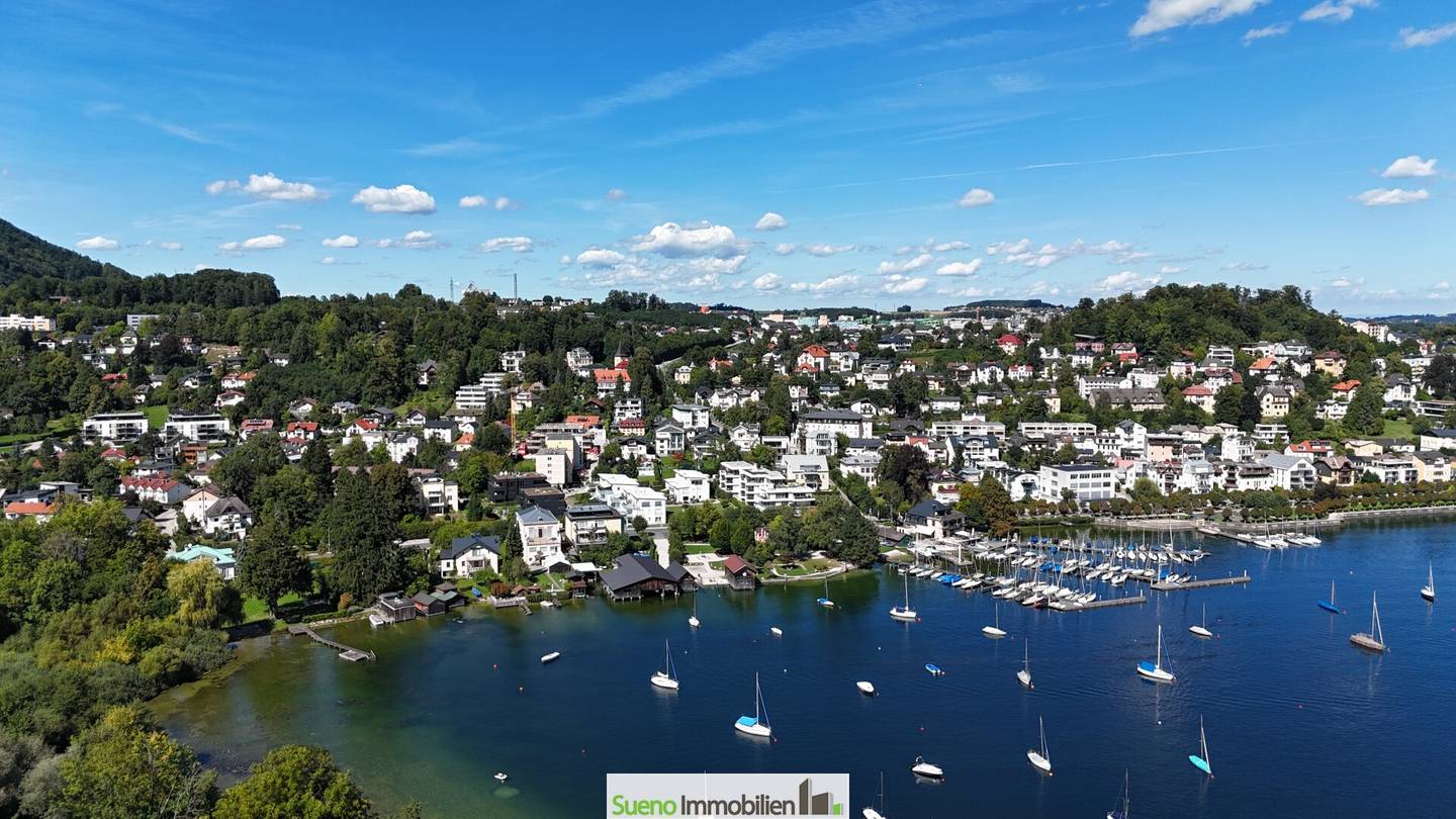 Penthouse near center Traunsee in green location