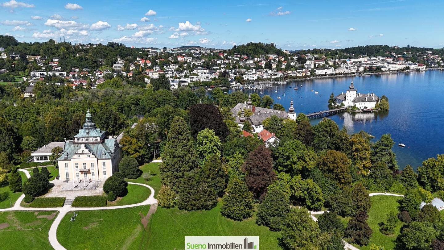 Penthouse near center Traunsee in green location