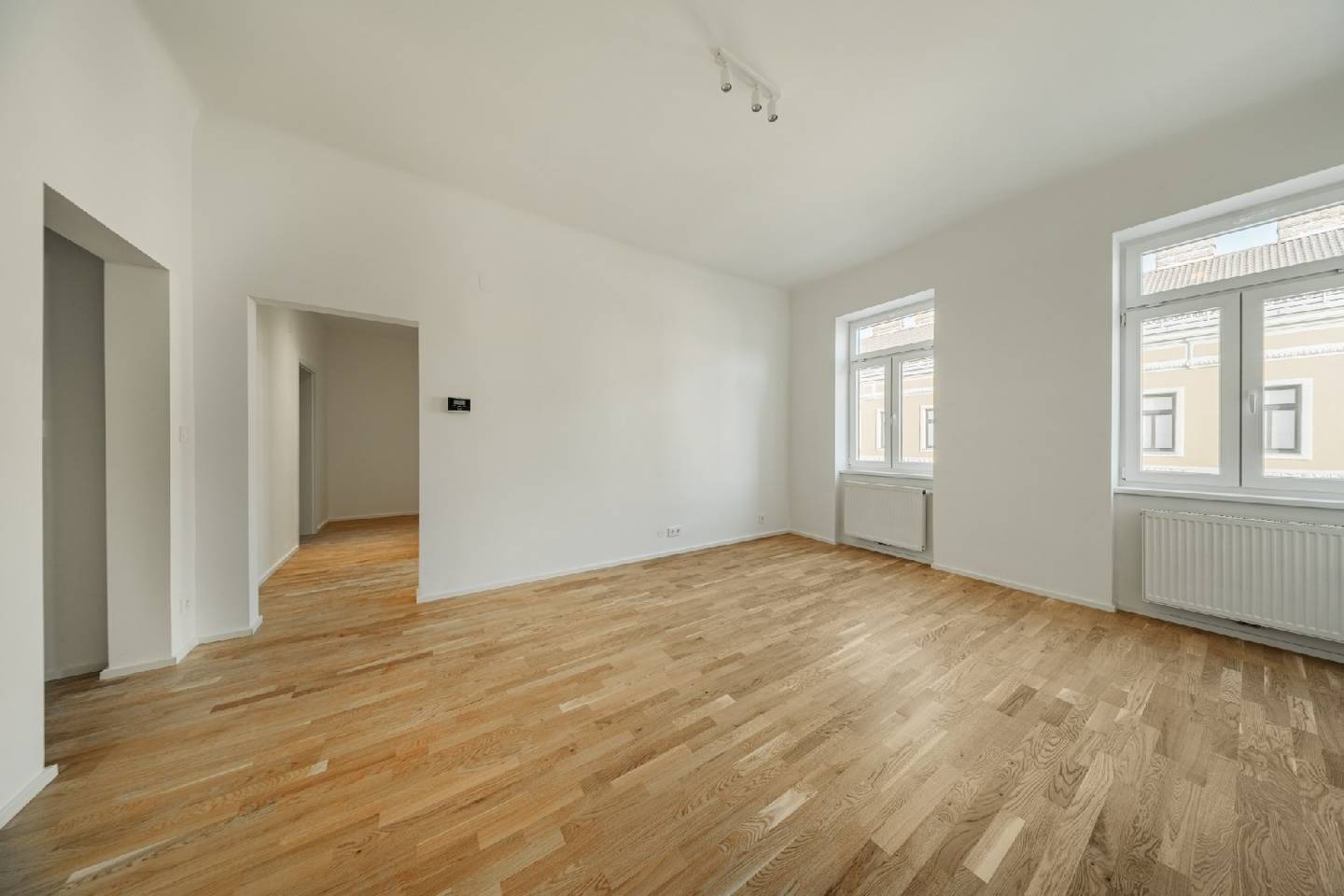 Classic style historic apartment at Meiselmarkt