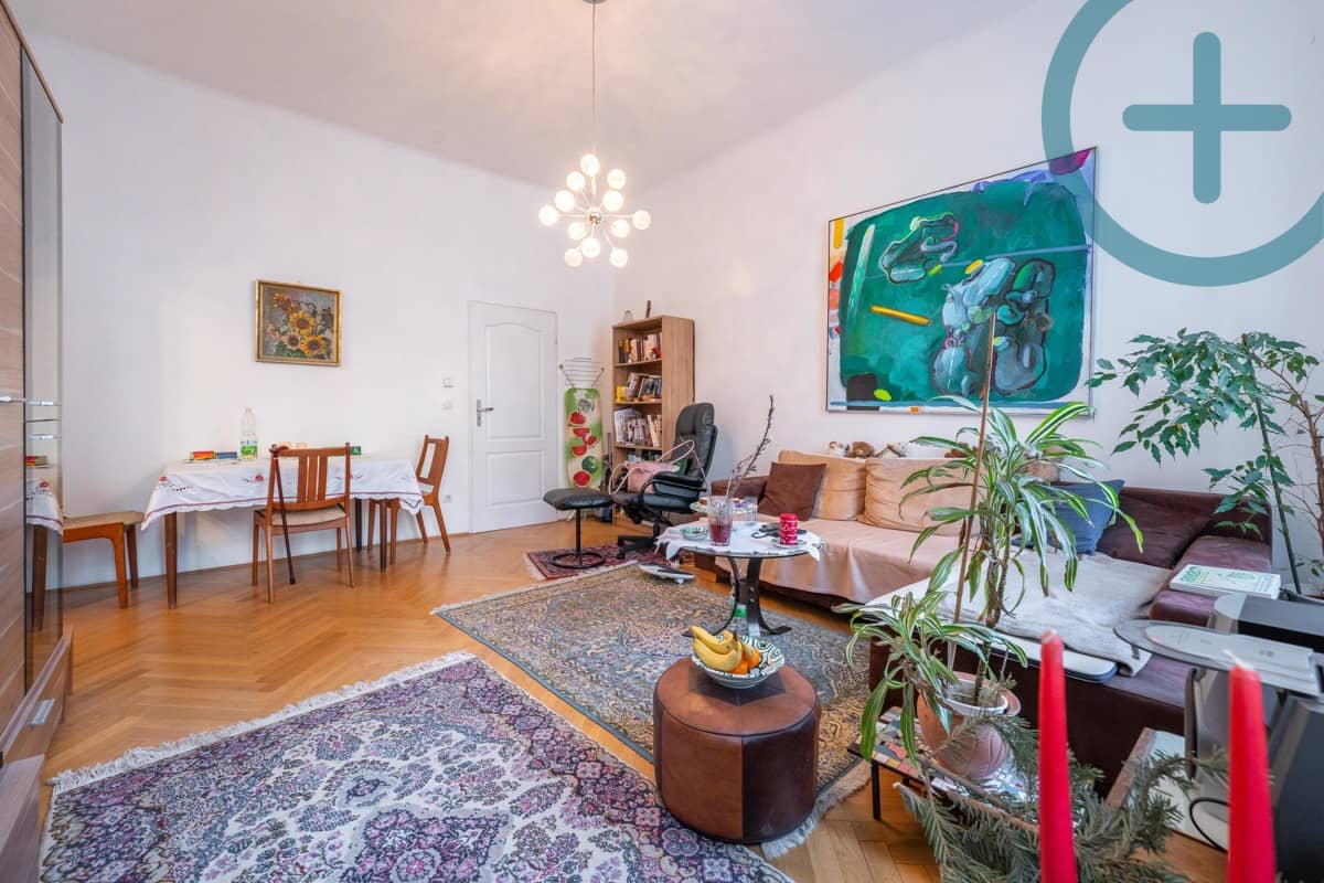 Tenanted old building apartment with charm