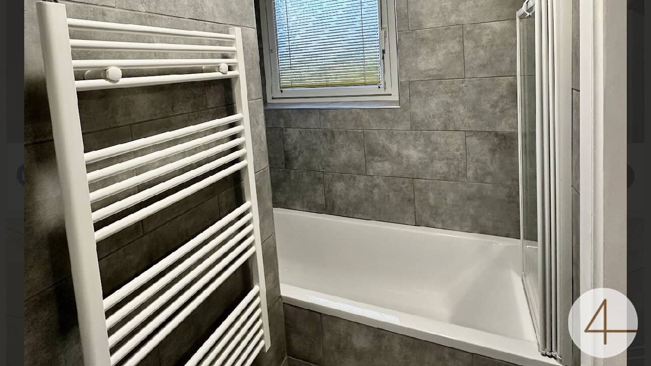 Newly renovated apartment with balcony and parking