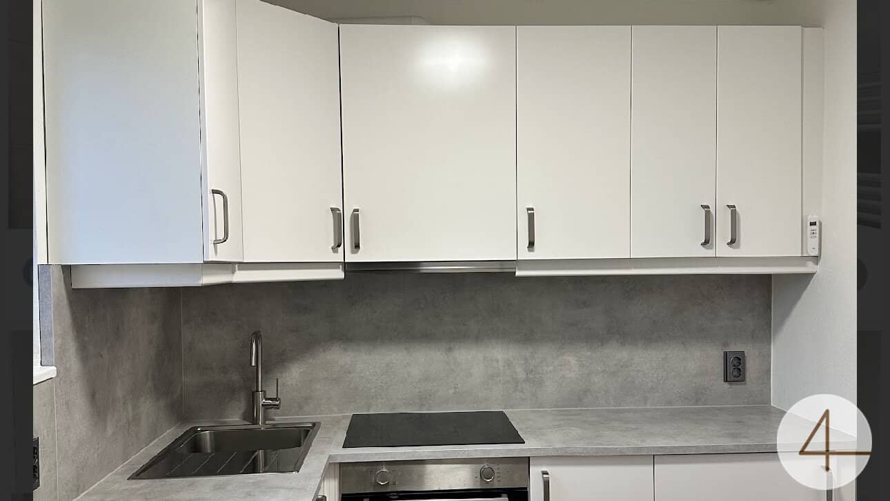 Newly renovated apartment with balcony and parking