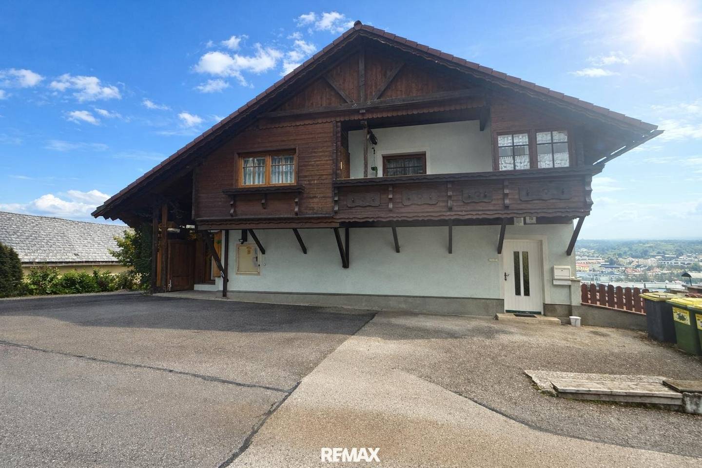 230 m² Wohnfläche | 922 m² Grundstück | PV-Anlage | 3 Balkone | Garage – Ihr neues Zuhause in Mürzzuschlag