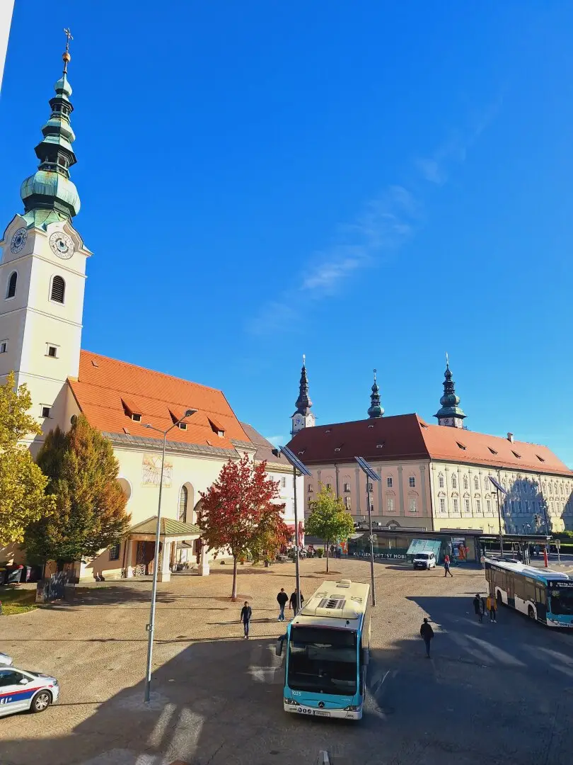 360 TOUR / Moderne, ev. teilbare multifunktionale Top-Ordinationsräumlichkeiten / Büro in bester Zentrallage in bester Zentallage von Klagenfurt