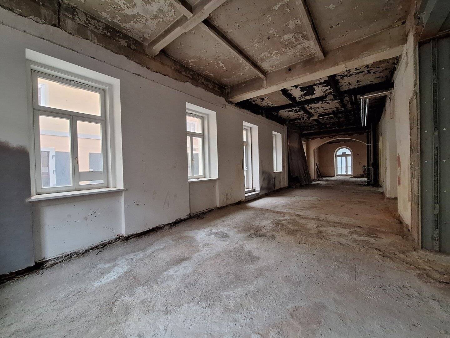 360 TOUR / First occupancy: Modern, tasteful, multifunctionally usable commercial premises/clinic/group practice/office