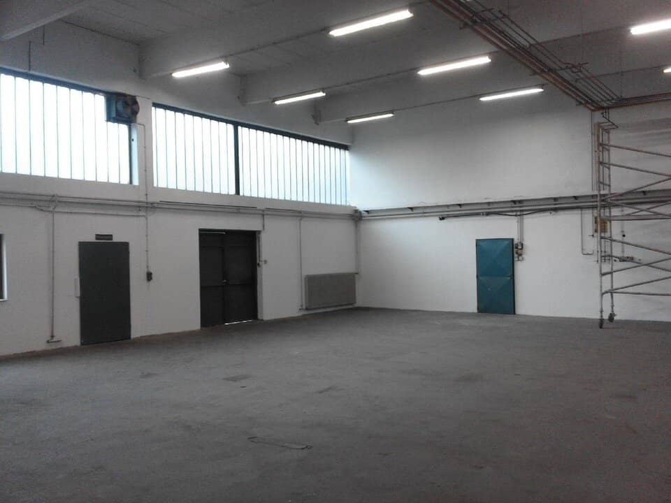 Warehouse in industrial area with water, electricity, heating