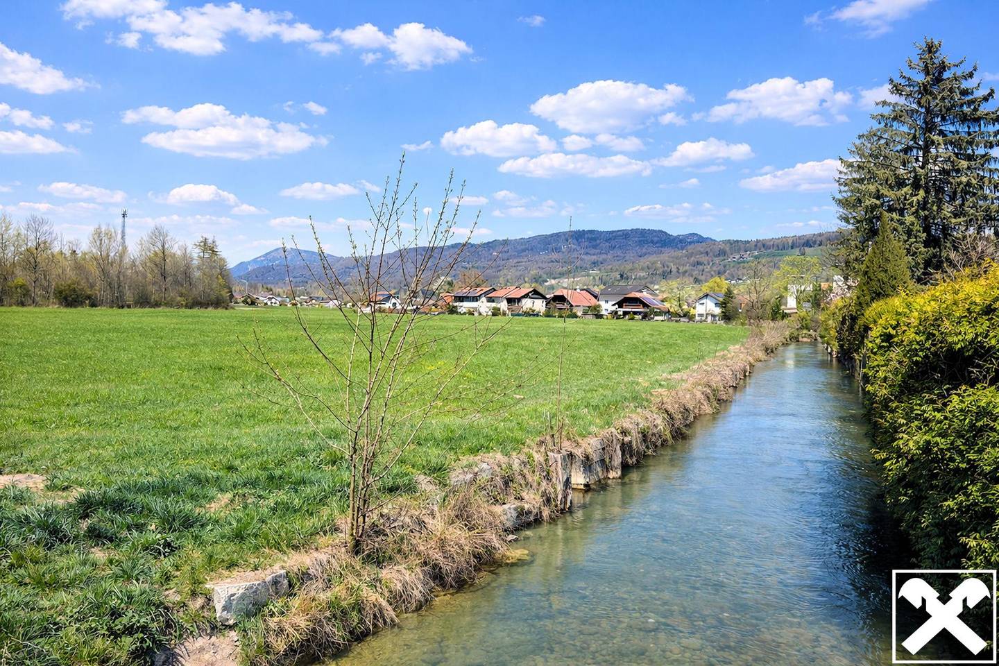Baugrundstück in Oberalm – 368 m² ebene Fläche, aufgeschlossen