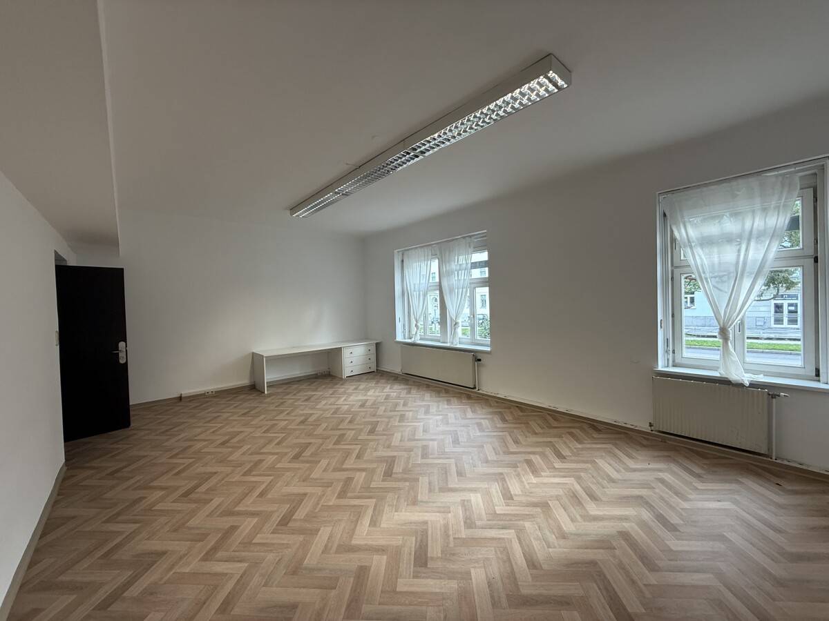 Centrally Located Office Space in a Quiet Setting