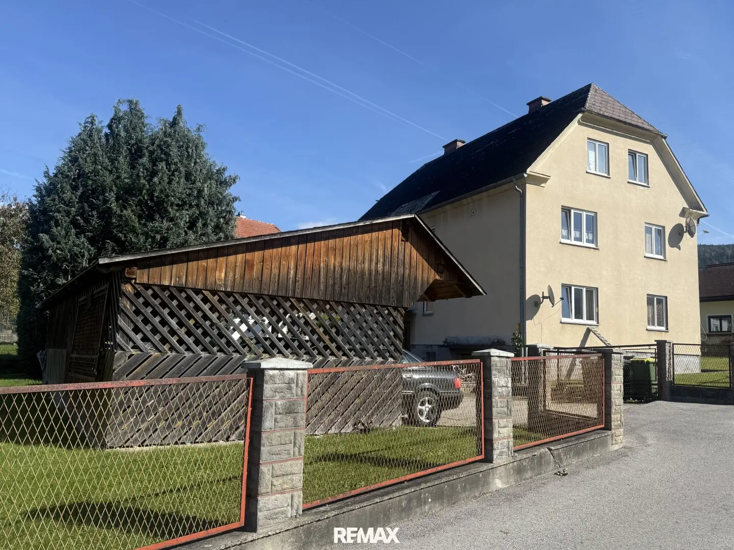 High yield investing, apartment building in Hönigsberg, around 8% gross yield and exceptionally low operating costs