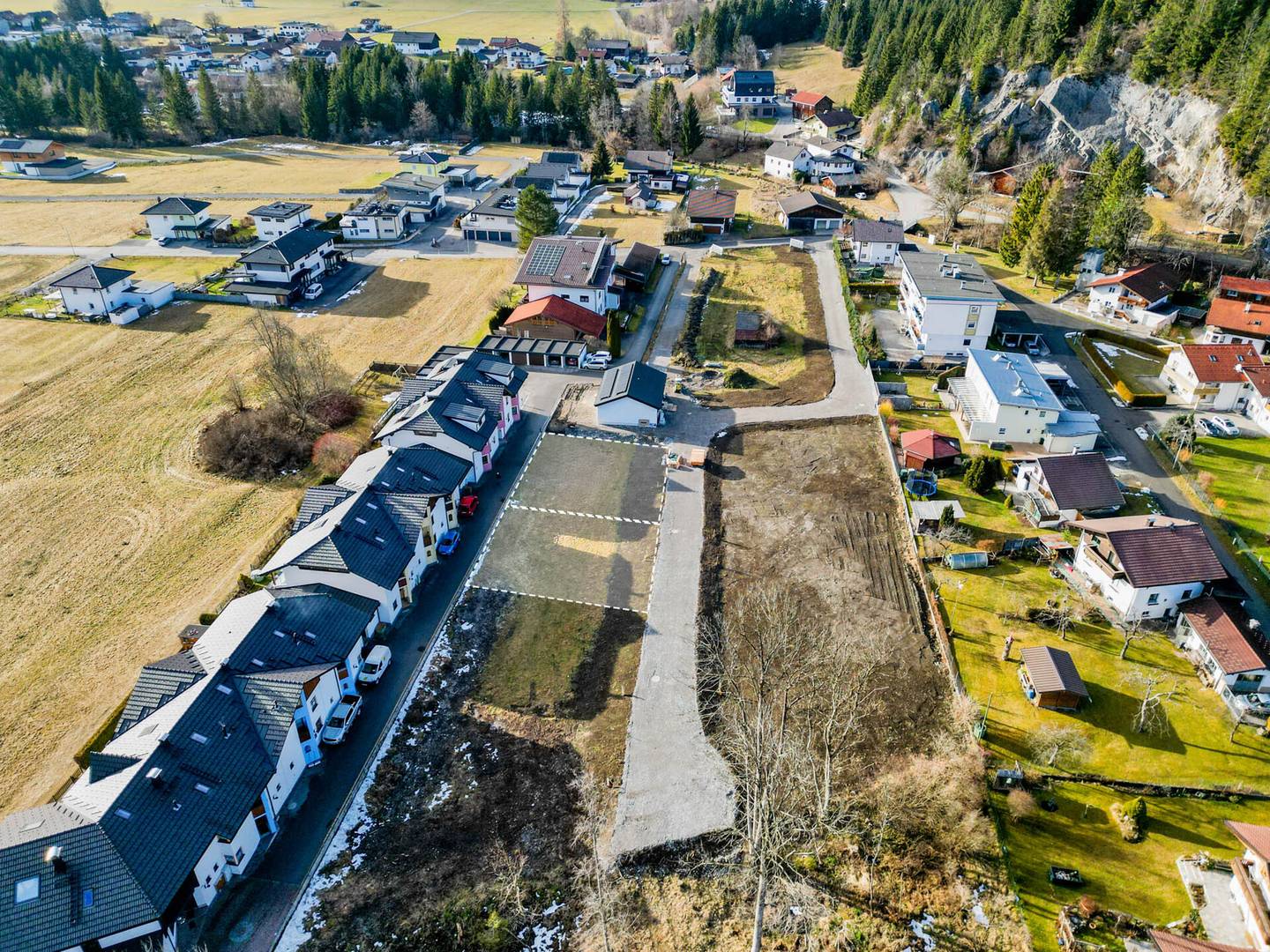 2 parzellierte Grundstücke in Lechaschau zu verkaufen – je 464 m²