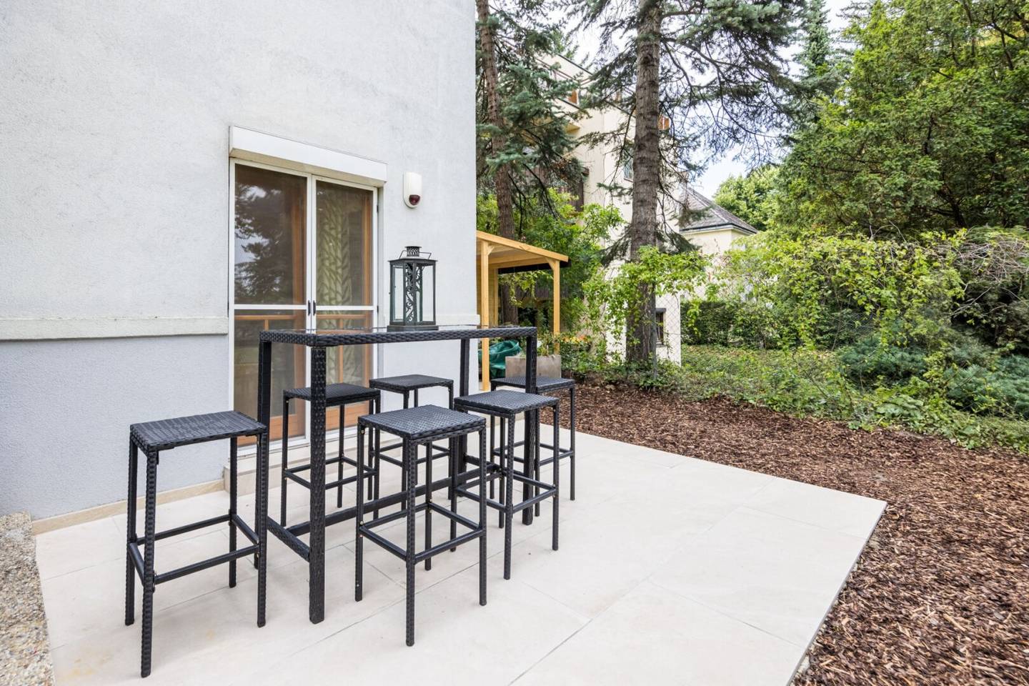 Wohnung mit Garten und zwei Terrassen
