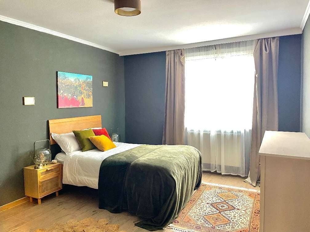 Wohnung with balcony and Kahlenberg view in Oberdöbling? hmm