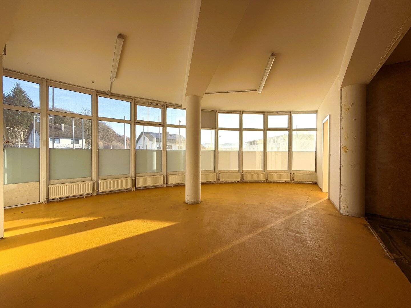 Büro/Praxis in Vöcklabruck, ca. 200 m², barrierefrei, 7 Stellplätze