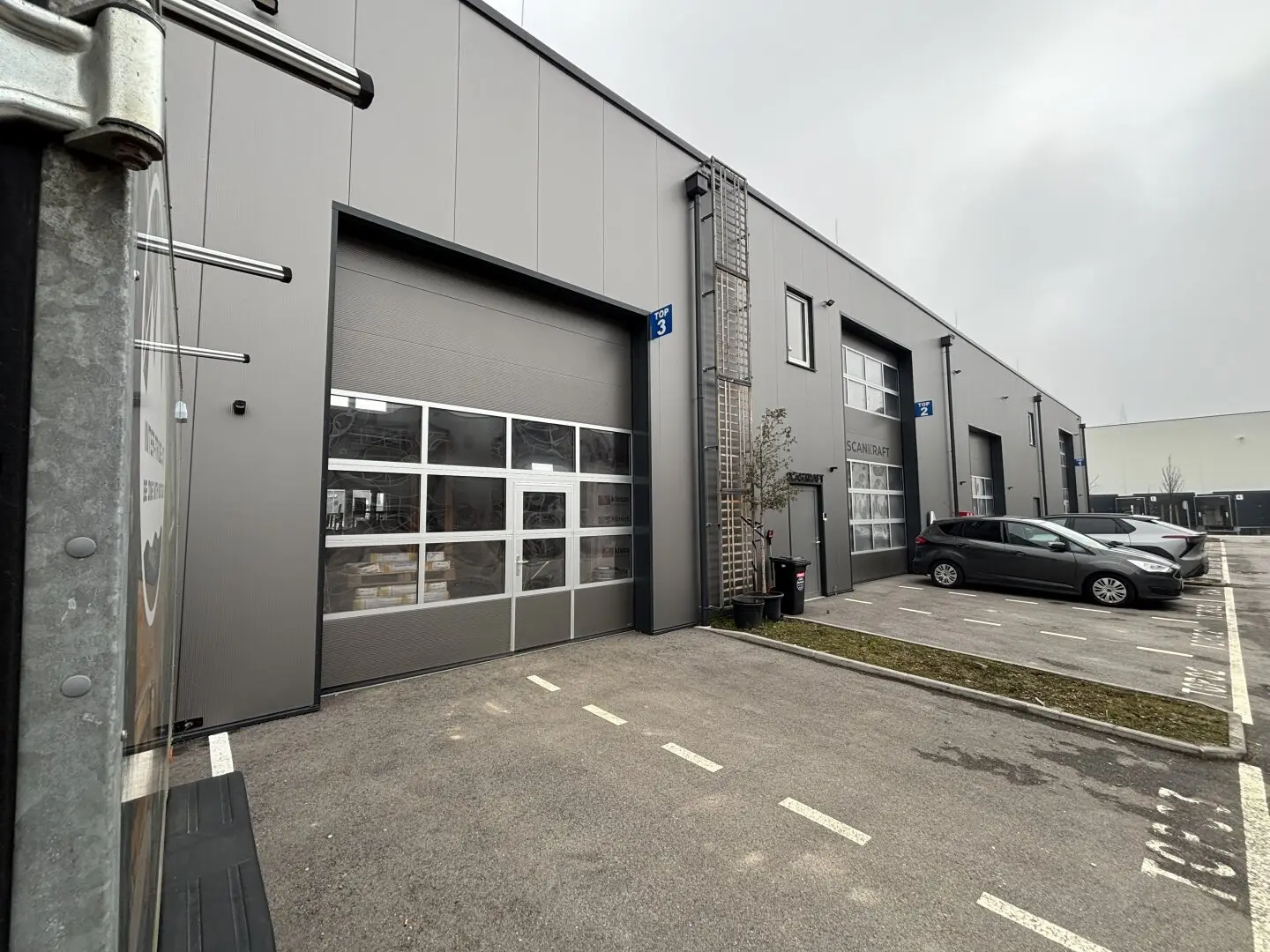 Neuwertige Halle im FE Business Park Asten – 60 m², 6 m-Torhöhe