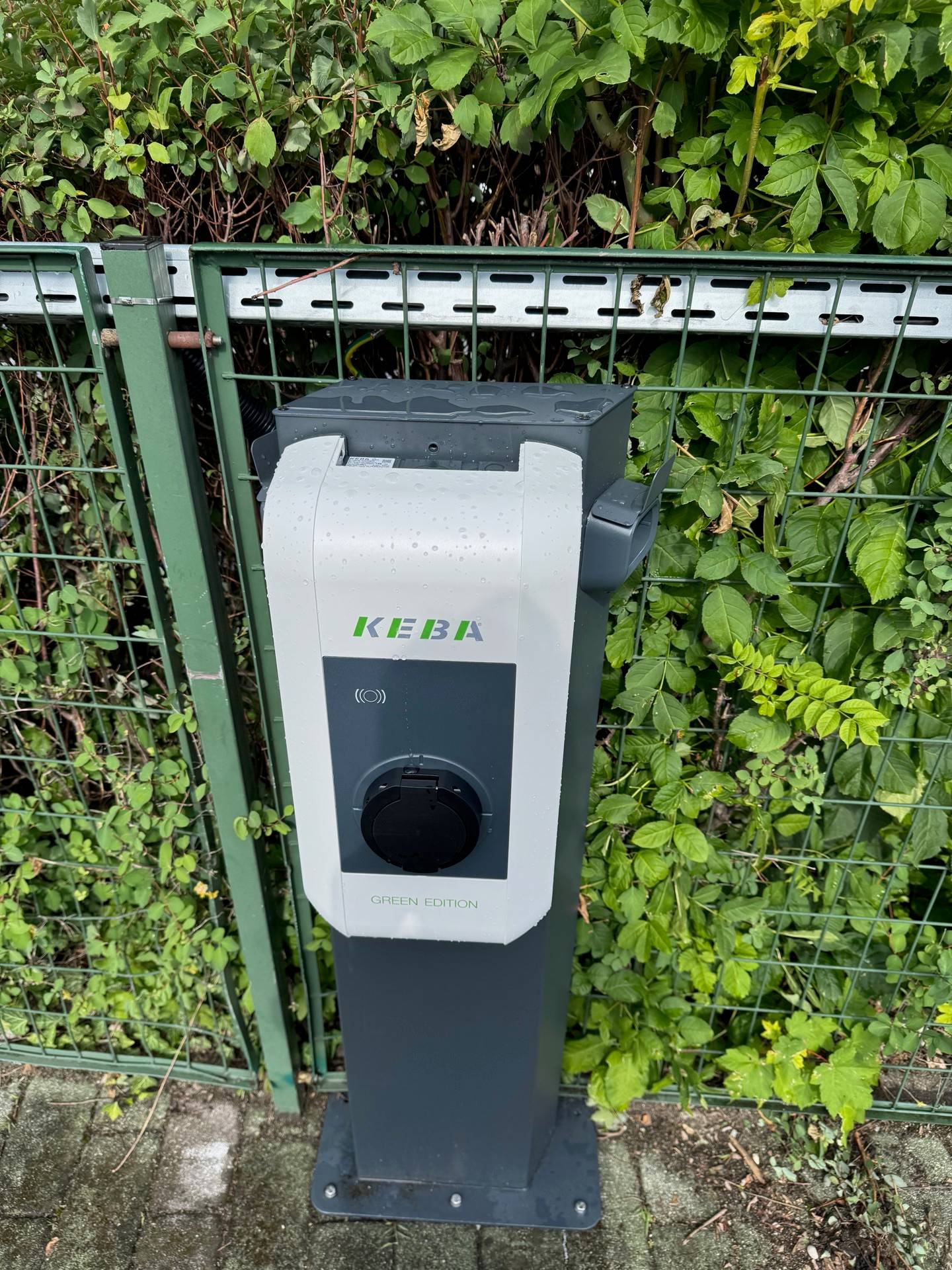 Parkplatz in Steyr mit Wallbox-Lademöglichkeit in zentraler Lage