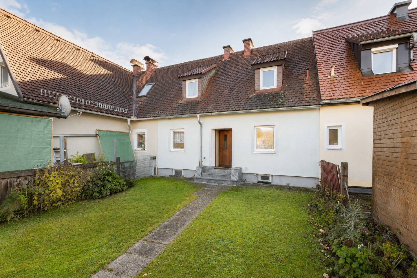 Gepflegtes Reihenhaus in Münichholz (Steyr) mit Garten und Garage