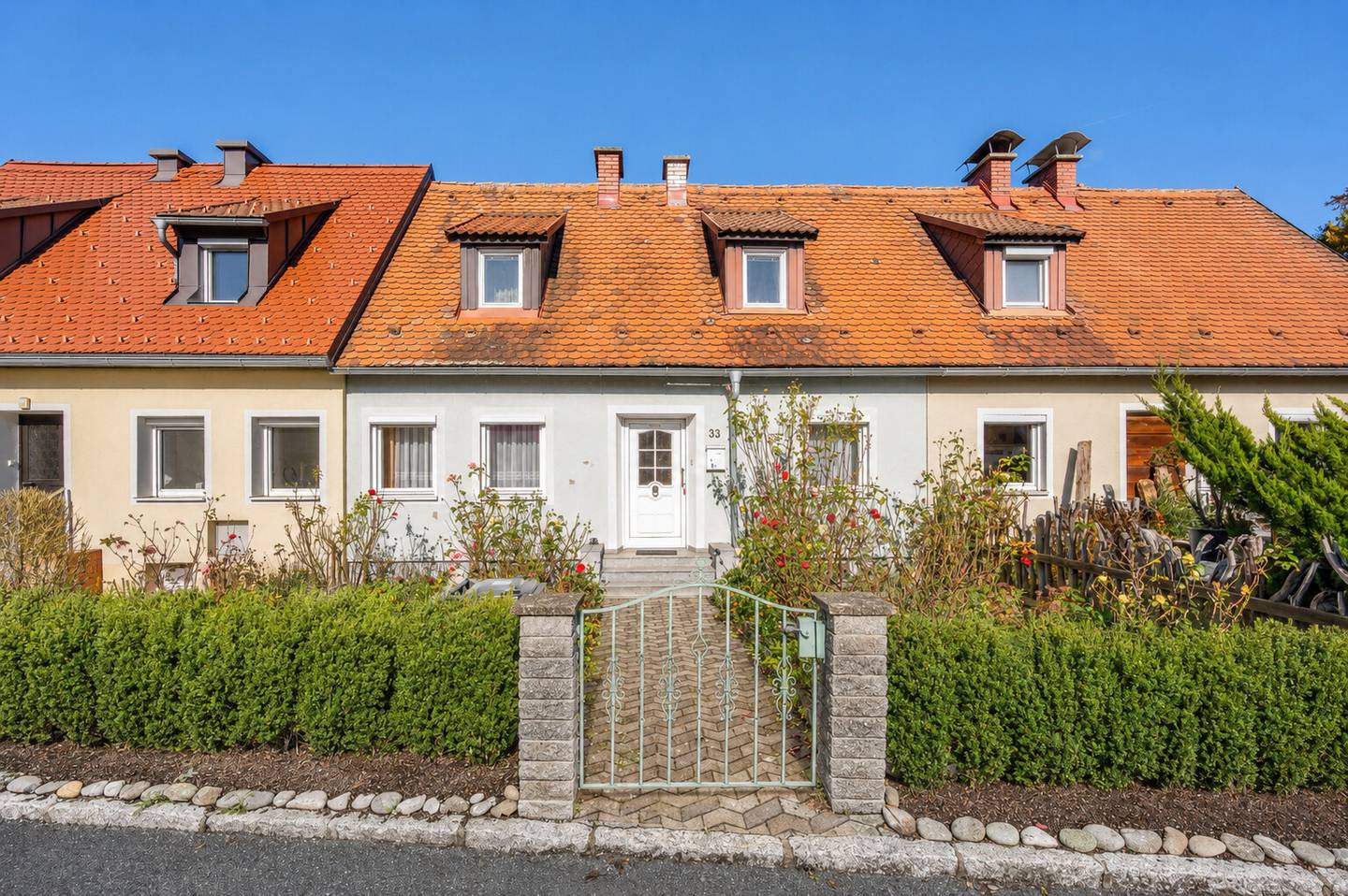 Gepflegtes Reihenhaus in Münichholz (Steyr) mit Garten und Garage