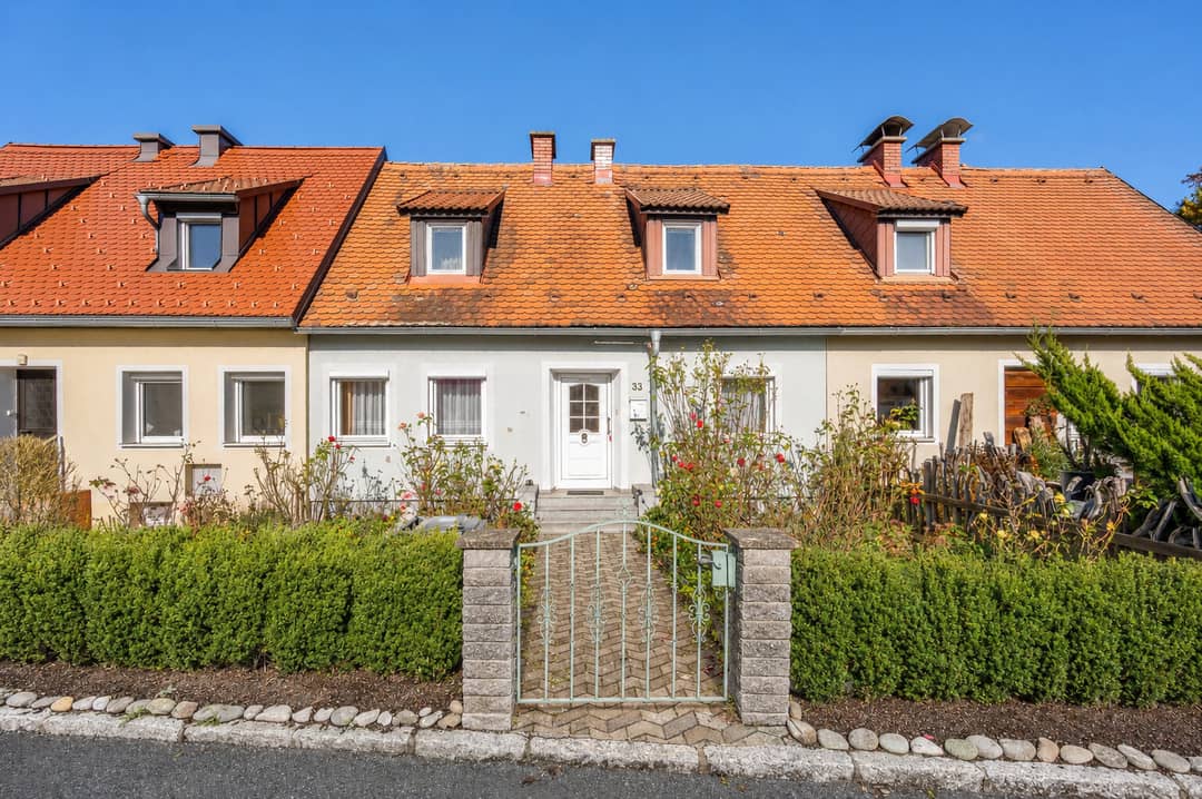 Gepflegtes Reihenhaus in Münichholz (Steyr) mit Garten und Garage