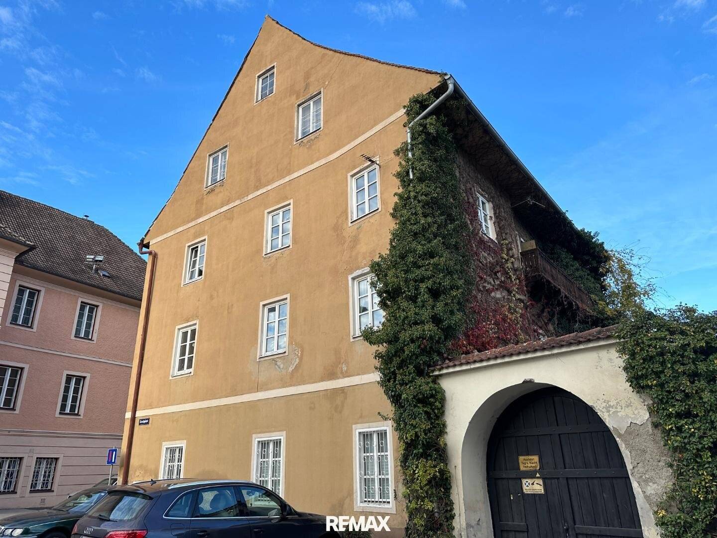 ***Rarität - Zinshaus in zentraler Lage mit 8 Wohneinheiten***