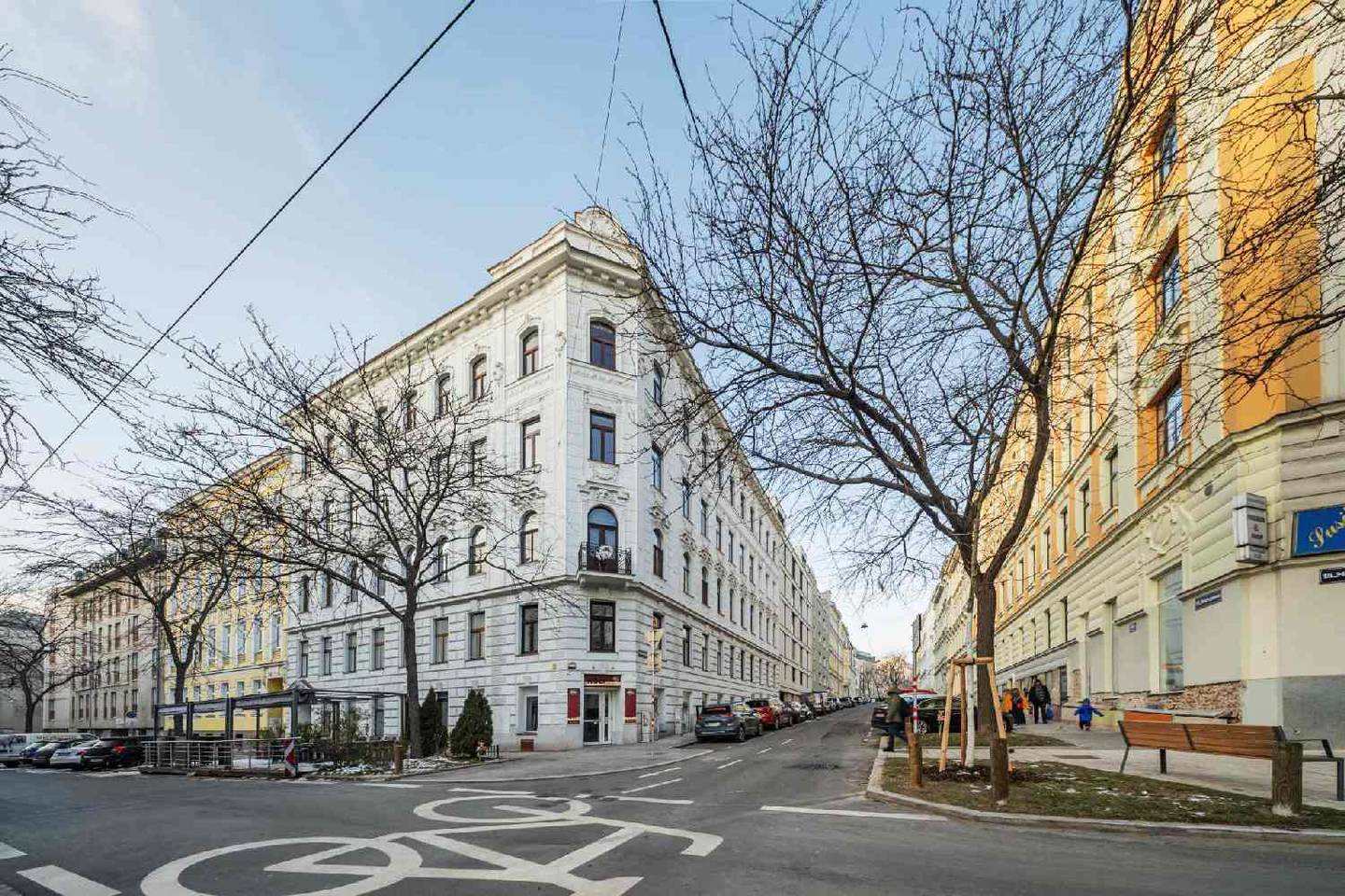 Wohnung im Stilaltbau mit flexibler Nutzung