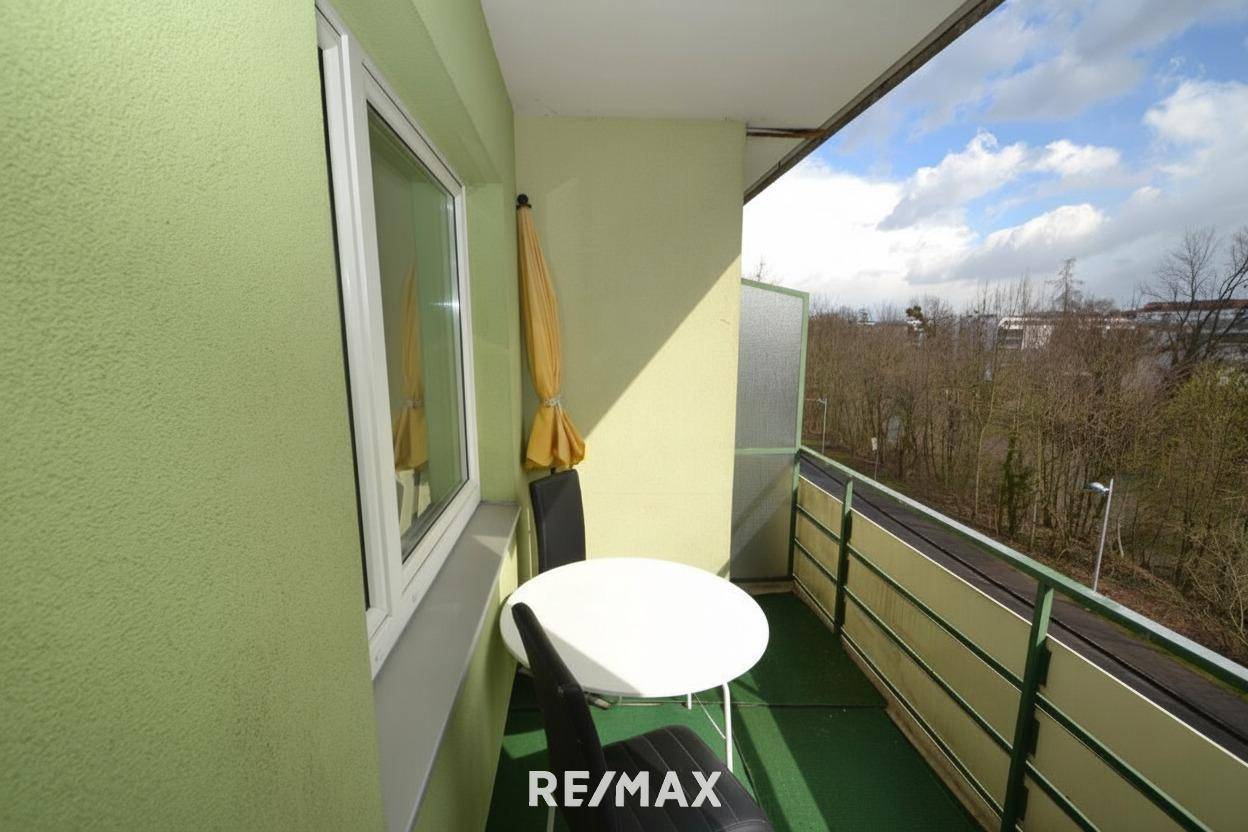 Newly renovated apartment central Wieselburg loggia