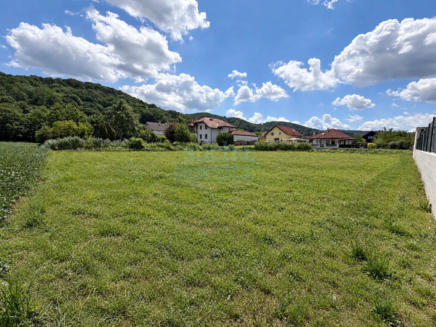 Bestpreis! Baugrund ca. 910m² - Unverbaubarer Blick auf den Grüngürtel - Familienfreundliche Lage