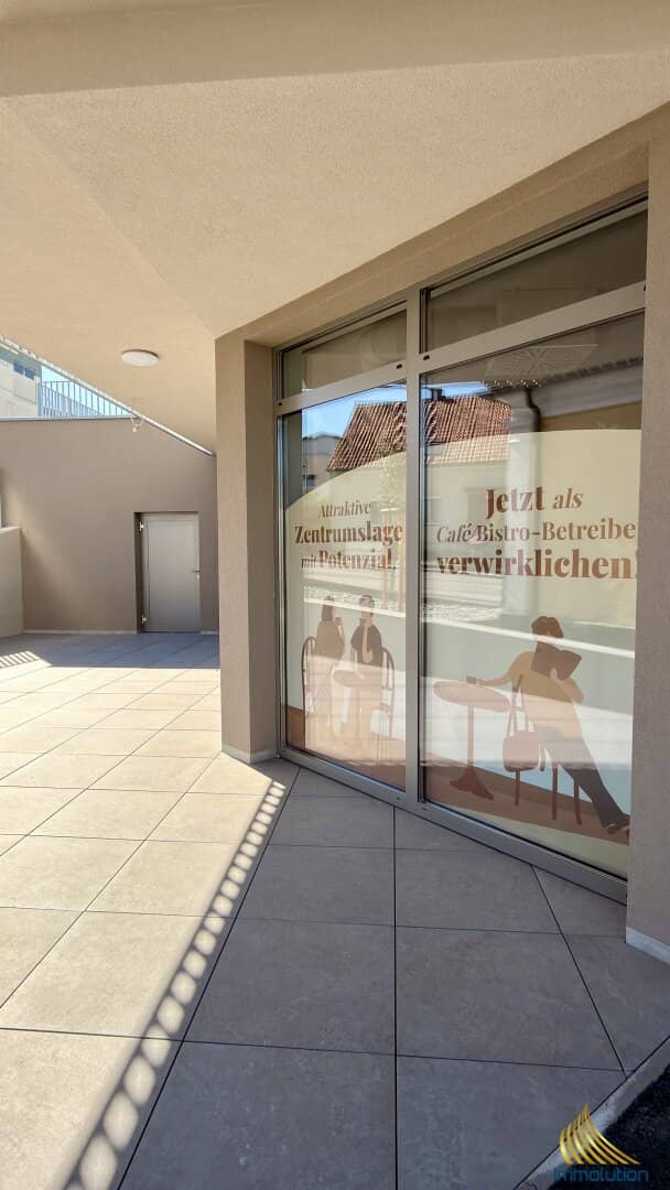 Neubau-Café im Zentrum von Hofkirchen im Traunkreis | Kauf oder Miete möglich