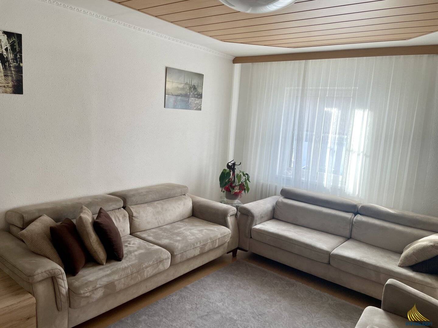 Family-friendly home with 4 bedrooms in a quiet location