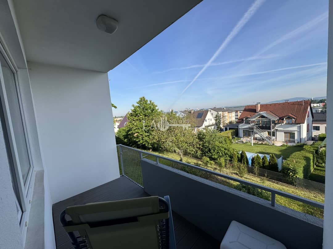 Erdgeschosswohnung mit Loggia ruhige Aussicht