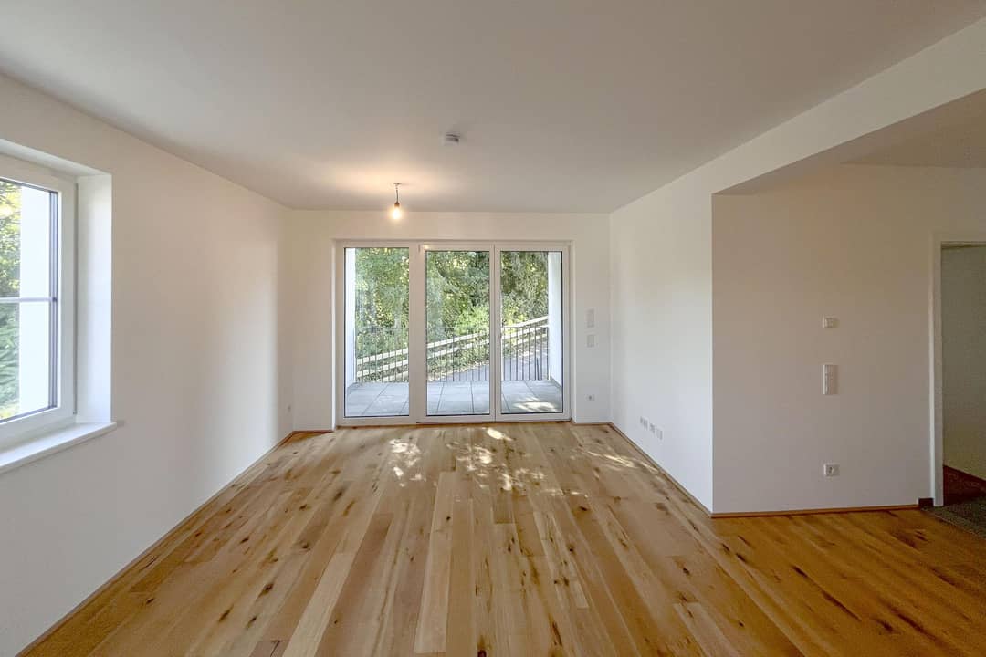 Apartment by Attersee with loggia and parking