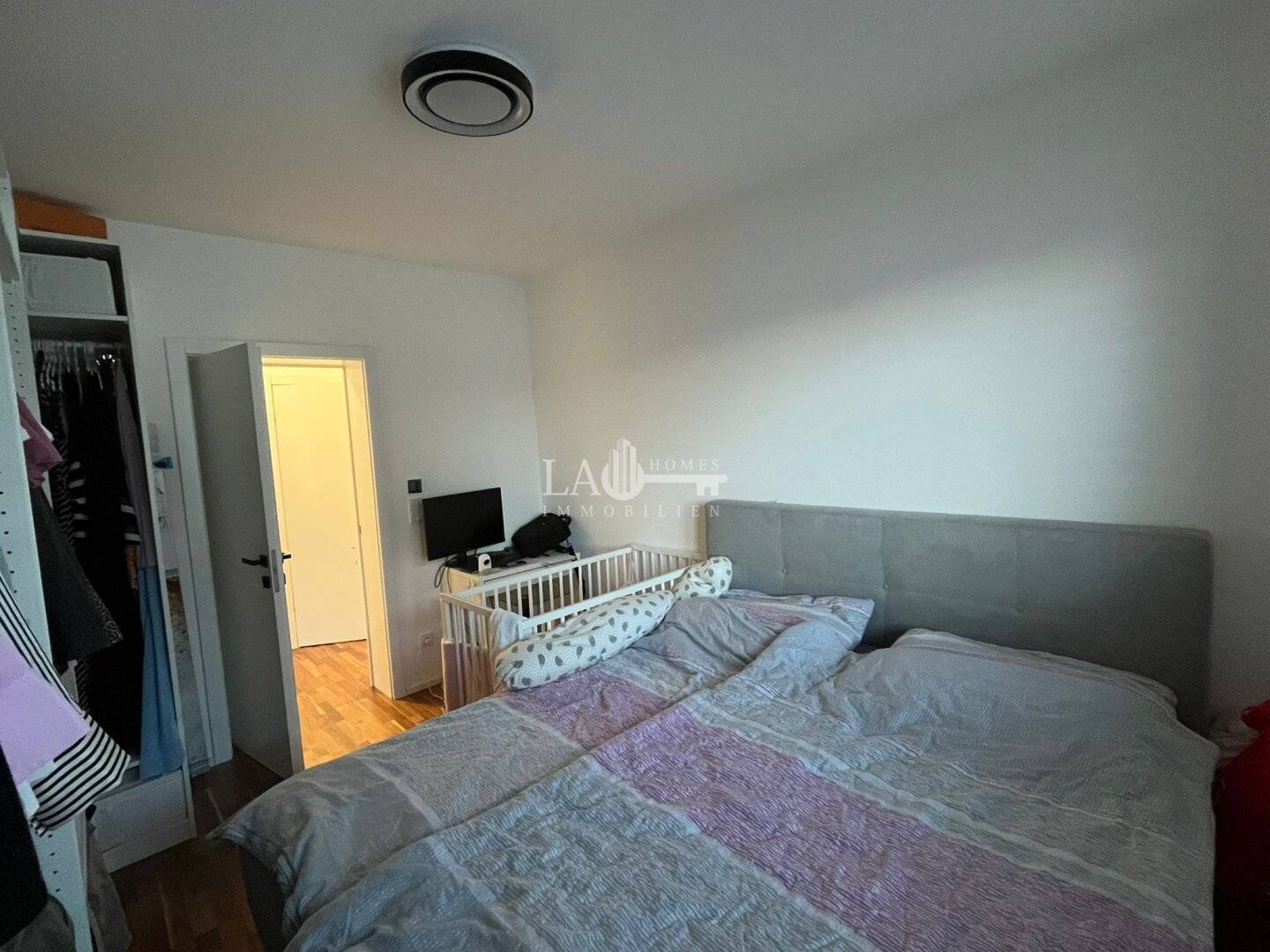 Wohnung Hörsching mit Fußbodenheizung und Terrasse