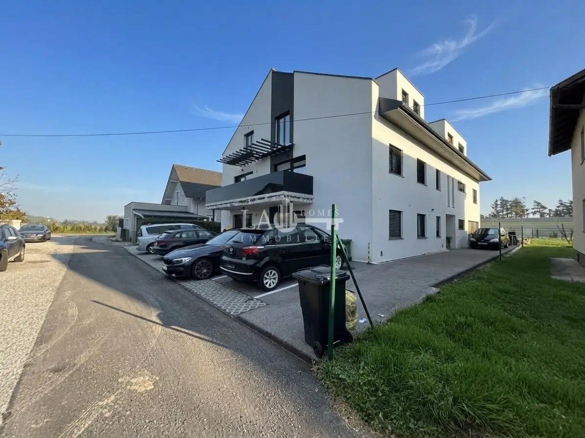 Wohnung Hörsching mit Fußbodenheizung und Terrasse