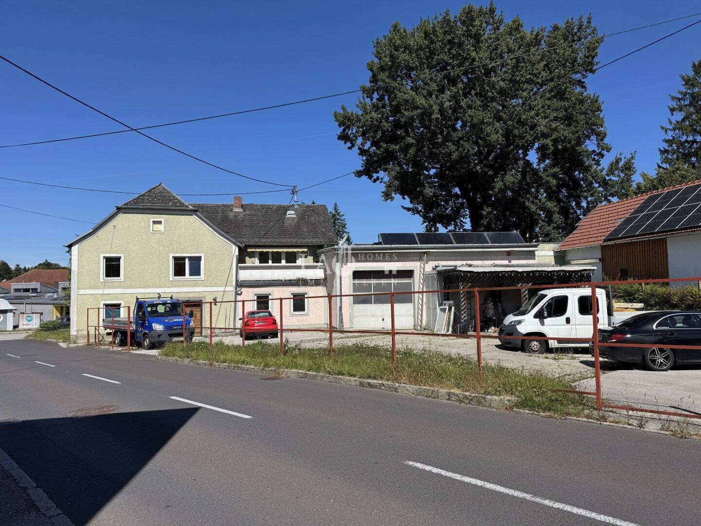 Gewerbeimmobilie im Kerngebiet von 4063 Neubau mit Werkstatt
