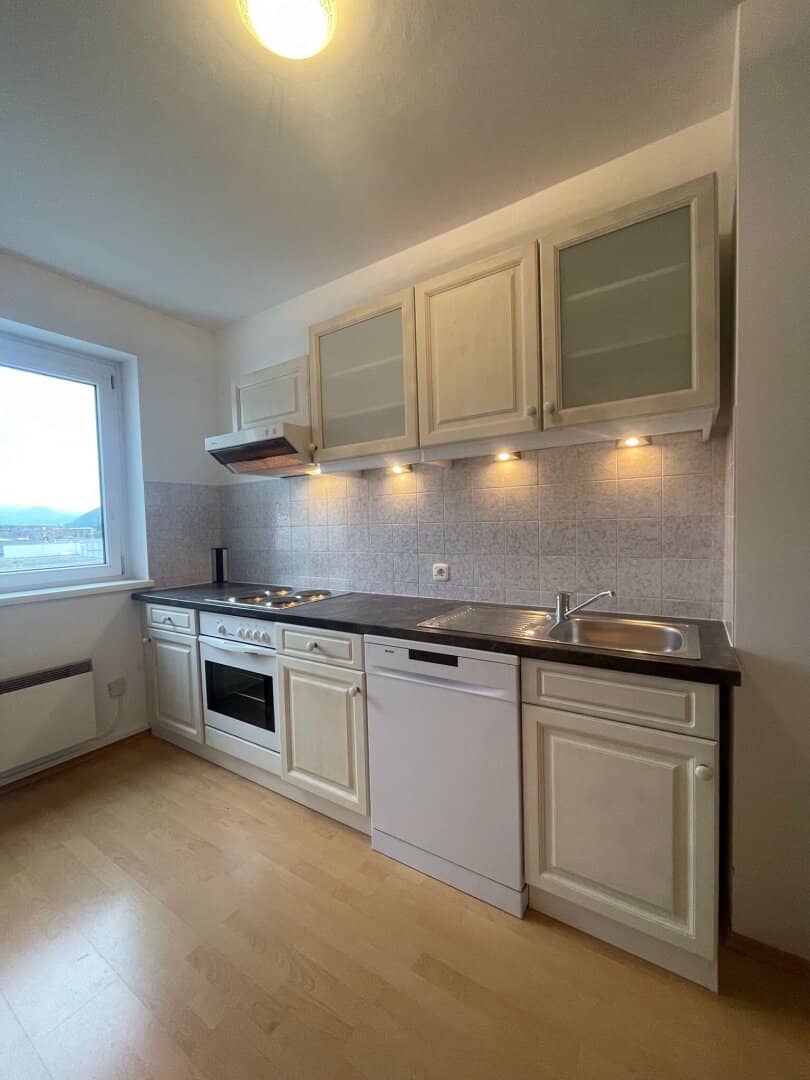 Sanierte Wohnung mit Loggia in Innenstadtlage