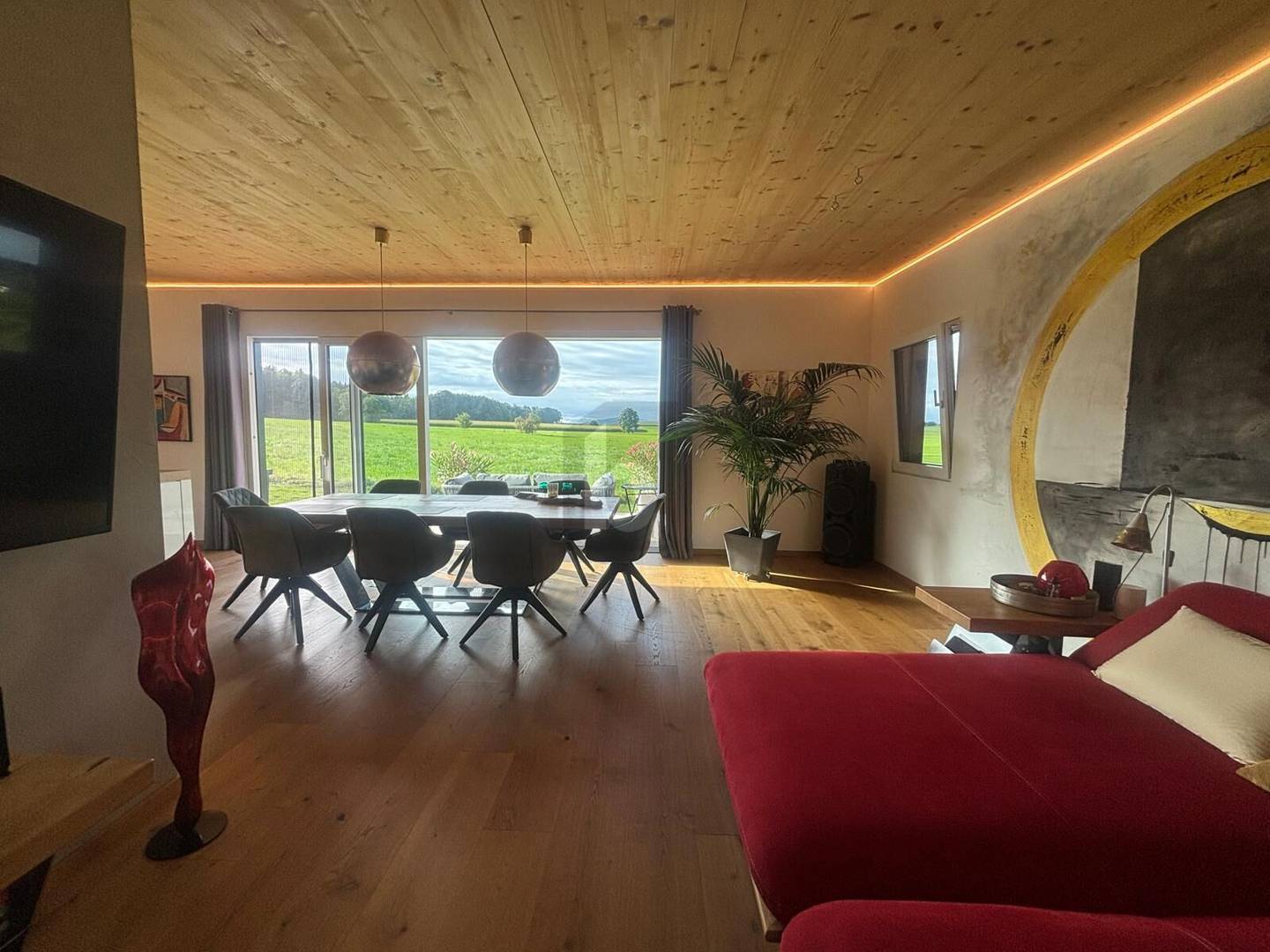 Bright apartment with panoramic view and terrace