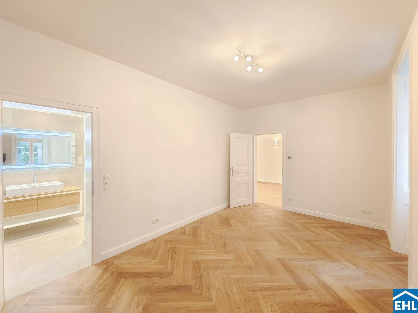 Wohnung im Stuwerviertel Parkblick saniert