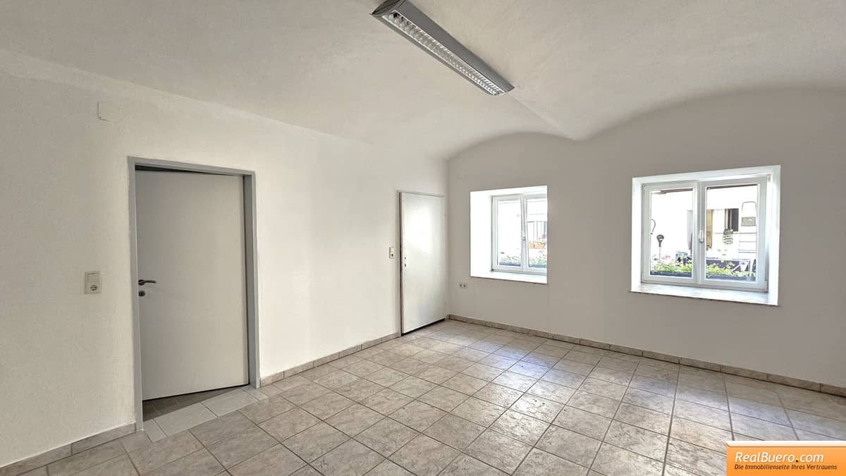 Befristete Altbauwohnung am Hartberger Hauptplatz, EG, ca. 56 m²