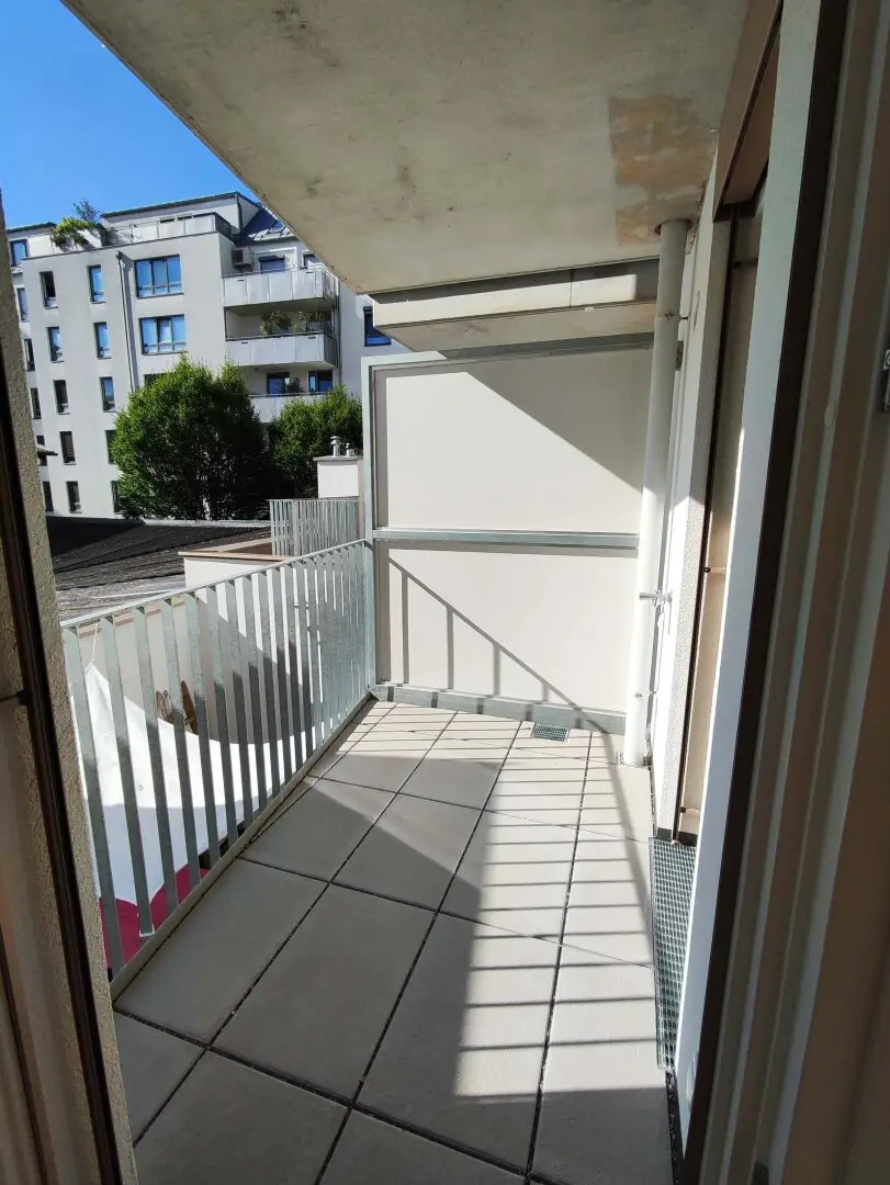 INVESTOR/OWNER-OCCUPIER! TOP NEW BUILD 2-Room FIRST OCCUPANCY with Balcony on 1st Floor! Top 1/5