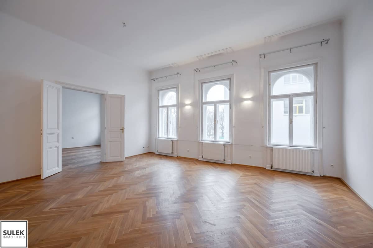 Büro / Praxis in Wien 6. Bezirk – repräsentativer Altbau, Lift, 110 m²