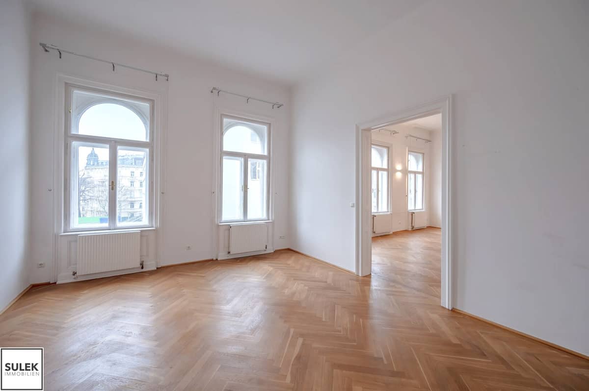 Büro / Praxis in Wien 6. Bezirk – repräsentativer Altbau, Lift, 110 m²