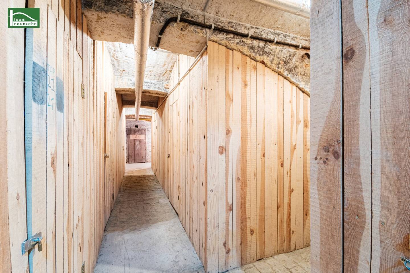 Historic building gem with excellent connection at Meidling station - Ideal for investors!
