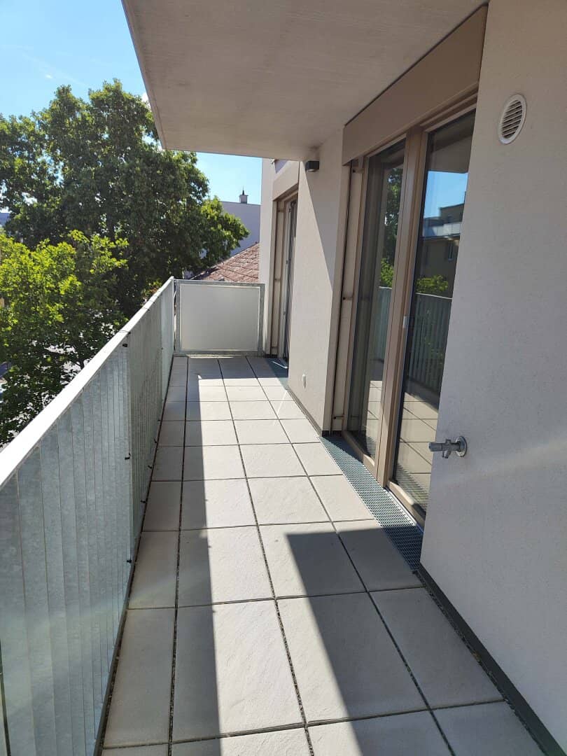 INVESTOR OR OWNER OCCUPIER! SUNNY NEW BUILD 3-room FIRST OCCUPANCY with terrace on 4th floor Top 1/27