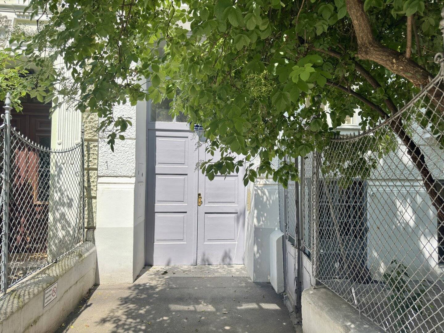Apartment Quiet courtyard near U3 Schlachthausgasse