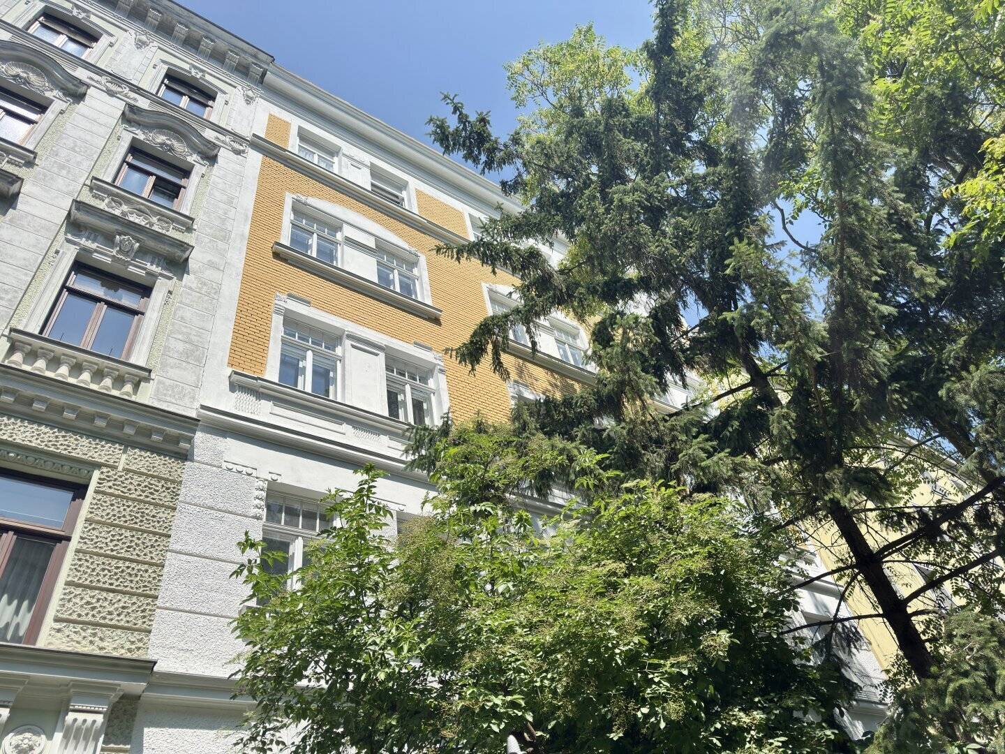 Apartment Quiet courtyard near U3 Schlachthausgasse